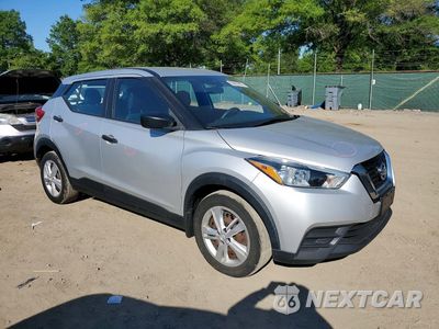 Czwarte zdjęcie samochodu z boku: 2020 NISSAN KICKS S VIN:3N1CP5BV2LL532570 - miniatura