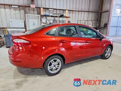 Trzecie zdjęcie samochodu z tyłu: 2019 FORD FIESTA SE VIN:3FADP4BJXKM165912 - miniatura
