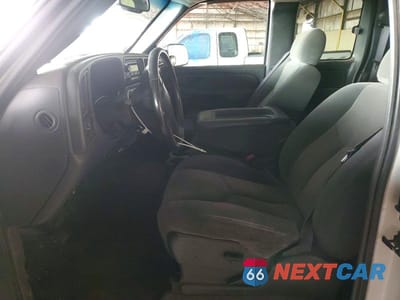 Zdjęcie 7 z 12 samochodu: 2003 CHEVROLET SILVERADO C2500 HEAVY DUTY VIN:1GCHC29G03E366960 - miniatura