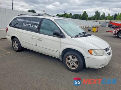 Czwarte zdjęcie samochodu z boku: 2007 DODGE GRAND CARAVAN SXT VIN:2D4GP44L97R133073 - miniatura