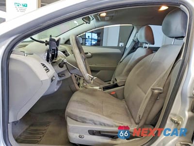 Zdjęcie 7 z 12 samochodu: 2010 CHEVROLET MALIBU LS VIN:1G1ZA5EB9AF311414 - miniatura