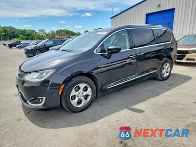 2017 CHRYSLER PACIFICA TOURING L PLUS 2C4RC1EG7HR708998 - główne zdjęcie licytacji z USA - miniatura
