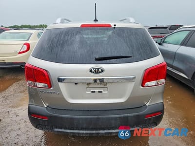 Zdjęcie 6 z 12 samochodu: 2013 KIA SORENTO LX VIN:5XYKT4A60DG361481 - miniatura