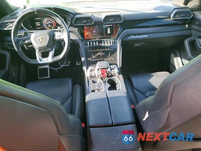 Zdjęcie 8 z 12 samochodu: 2021 LAMBORGHINI URUS VIN:ZPBUA1ZLXMLA15524 - miniatura