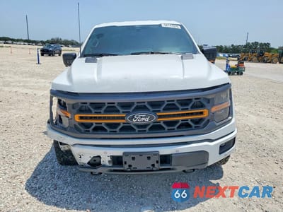 Piąte zdjęcie samochodu w środku: 2025 FORD F150 TREMOR VIN:1FTFW4L89SFA02136 - miniatura