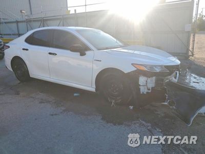 Czwarte zdjęcie samochodu z boku: 2020 TOYOTA CAMRY LE VIN:4T1C31AK4LU527221 - miniatura