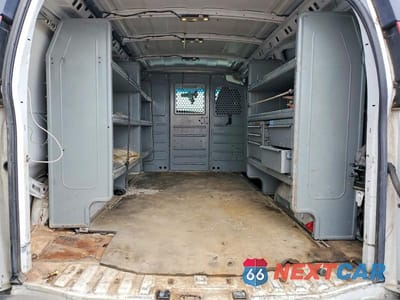 Zdjęcie 10 z 13 samochodu: 2015 GMC SAVANA G2500 VIN:1GTW7FCF4F1907586 - miniatura