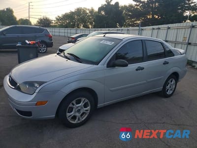 2005 FORD FOCUS ZX4 1FAFP34N05W220410 - główne zdjęcie licytacji z USA - miniatura