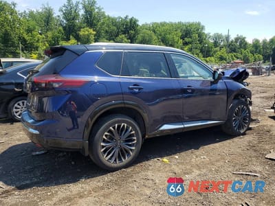 Trzecie zdjęcie samochodu z tyłu: 2025 NISSAN ROGUE PLATINUM VIN:JN8BT3DD4SW300837 - miniatura