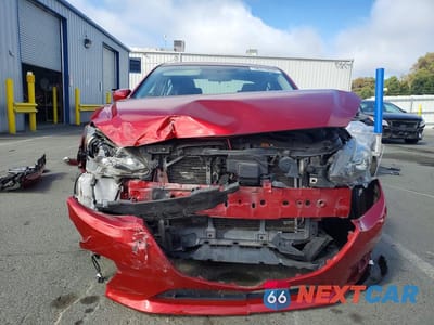 Piąte zdjęcie samochodu w środku: 2014 MAZDA 3 SPORT VIN:JM1BM1U71E1139842 - miniatura