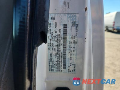 Zdjęcie 12 z 12 samochodu: 2007 FORD ECONOLINE E250 VAN VIN:1FTNE24W27DA41010 - miniatura