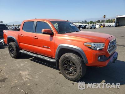 Czwarte zdjęcie samochodu z boku: 2017 TOYOTA TACOMA TRD OFF-ROAD VIN:3TMAZ5CN2HM037686 - miniatura