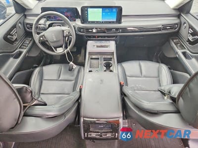 Zdjęcie 8 z 14 samochodu: 2025 LINCOLN AVIATOR VIN:5LM5J6WC5SGL16195 - miniatura