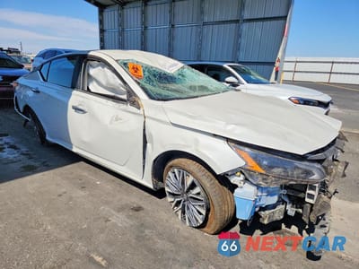 Czwarte zdjęcie samochodu z boku: 2025 NISSAN ALTIMA SV VIN:1N4BL4DW7SN358035 - miniatura