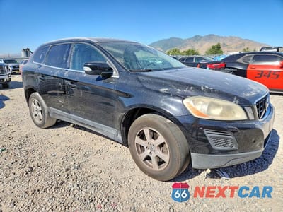 Czwarte zdjęcie samochodu z boku: 2011 VOLVO XC60 3.2 VIN:YV4952DL7B2163970 - miniatura