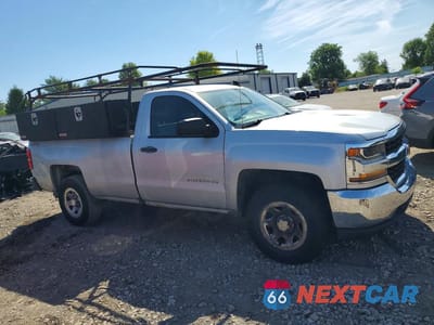 Czwarte zdjęcie samochodu z boku: 2016 CHEVROLET SILVERADO K1500 VIN:1GCNKNEH0GZ345031 - miniatura