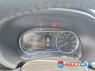 Zdjęcie 9 z 13 samochodu: 2018 NISSAN KICKS SR VIN:3N1CP5CU1JL531882 - miniatura