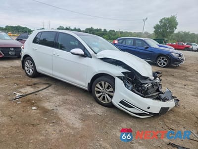 Czwarte zdjęcie samochodu z boku: 2018 VOLKSWAGEN GOLF S VIN:3VWG17AUXJM254770 - miniatura
