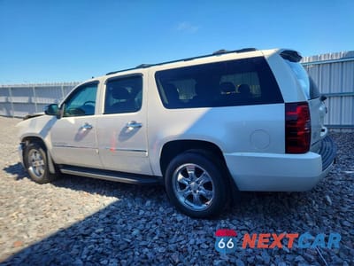 Drugie zdjęcie samochodu z przodu: 2011 CHEVROLET SUBURBAN K1500 LTZ VIN:1GNSKKE39BR285904 - miniatura