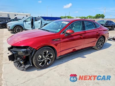 2025 HYUNDAI SONATA SEL KMHL64JA1SA505628 - główne zdjęcie licytacji z USA - miniatura