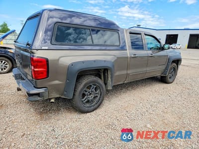 Trzecie zdjęcie samochodu z tyłu: 2015 CHEVROLET SILVERADO K1500 LT VIN:1GCVKREH8FZ167083 - miniatura