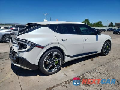 Trzecie zdjęcie samochodu z tyłu: 2023 KIA EV6 GT VIN:KNDC5DLE2P5125091 - miniatura