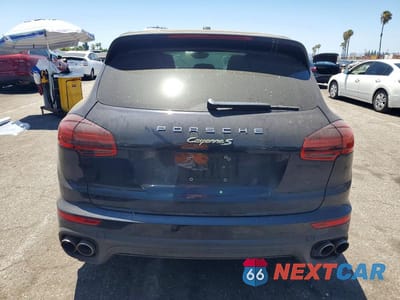 Zdjęcie 6 z 13 samochodu: 2016 PORSCHE CAYENNE SE HYBRID VIN:WP1AE2A2XGLA64426 - miniatura
