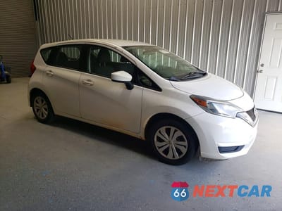 Czwarte zdjęcie samochodu z boku: 2017 NISSAN VERSA NOTE S PLUS VIN:3N1CE2CPXHL368237 - miniatura