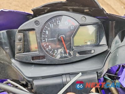 Zdjęcie 7 z 10 samochodu: 2008 HONDA CBR600 RR VIN:JH2PC40088M101683 - miniatura