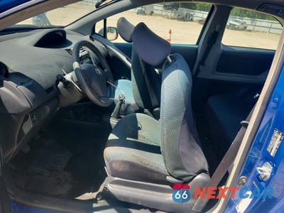 Zdjęcie 7 z 12 samochodu: 2008 TOYOTA YARIS BASE VIN:JTDJT923885206298 - miniatura