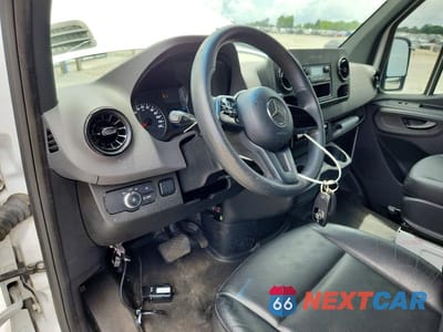 Zdjęcie 8 z 12 samochodu: 2022 MERCEDES-BENZ SPRINTER 2500 DELIVERY VAN VIN:W1Y40CHY2NT085499 - miniatura