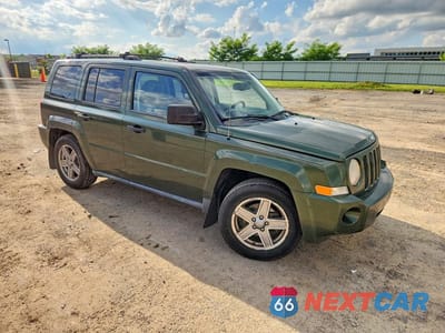 Czwarte zdjęcie samochodu z boku: 2007 JEEP PATRIOT SPORT VIN:1J8FF28W87D418296 - miniatura