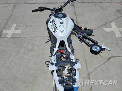 Zdjęcie 6 z 10 samochodu: 2016 YAMAHA FZ07 C VIN:JYARM06Y9GA002578 - miniatura