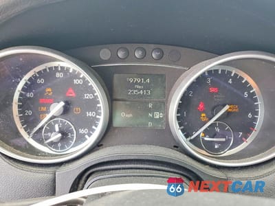 Zdjęcie 9 z 12 samochodu: 2012 MERCEDES-BENZ GL 450 4MATIC VIN:4JGBF7BEXCA783315 - miniatura