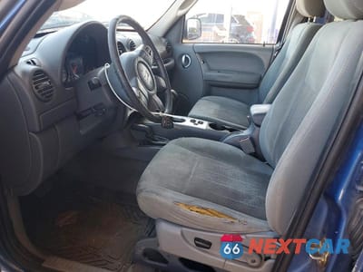Zdjęcie 7 z 13 samochodu: 2006 JEEP LIBERTY LIMITED VIN:1J4GL58K16W139837 - miniatura