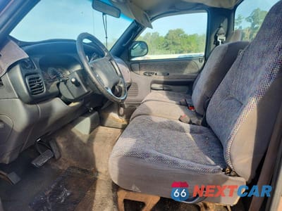 Zdjęcie 7 z 12 samochodu: 2001 DODGE RAM 2500 VIN:3B7KC26Z31M289911 - miniatura