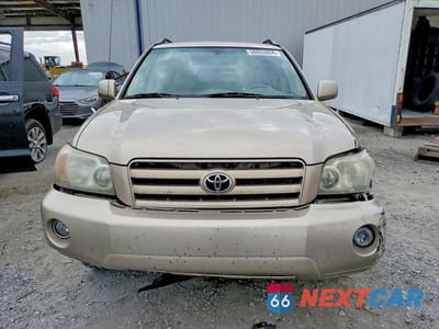 Piąte zdjęcie samochodu w środku: 2004 TOYOTA HIGHLANDER BASE VIN:JTEGP21A640041053 - miniatura