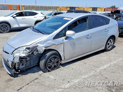 2015 TOYOTA PRIUS TWO JTDKN3DU4F1951135 - główne zdjęcie licytacji z USA - miniatura
