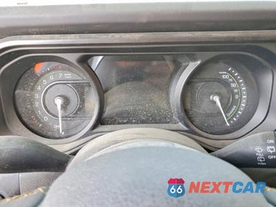 Zdjęcie 9 z 12 samochodu: 2024 JEEP WRANGLER SAHARA 4XE VIN:1C4RJXP65RW232840 - miniatura