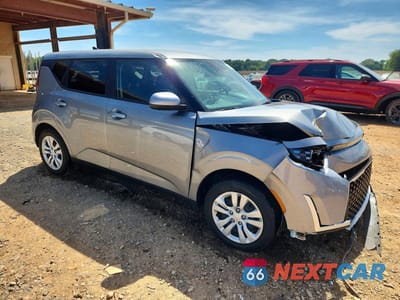 Czwarte zdjęcie samochodu z boku: 2023 KIA SOUL LX VIN:KNDJ23AU2P7857584 - miniatura