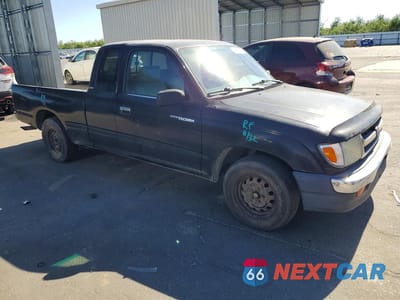 Czwarte zdjęcie samochodu z boku: 1999 TOYOTA TACOMA XTRACAB VIN:4TAVL52N6XZ510664 - miniatura