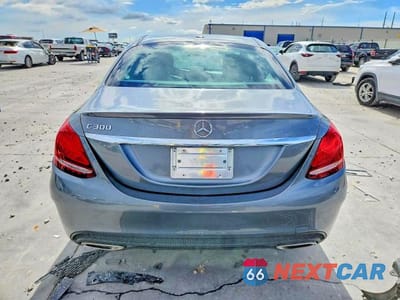 Zdjęcie 6 z 13 samochodu: 2018 MERCEDES-BENZ C 300 VIN:55SWF4JB9JU257983 - miniatura
