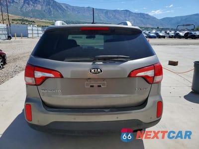 Zdjęcie 6 z 12 samochodu: 2015 KIA SORENTO LX VIN:5XYKTCA67FG561660 - miniatura