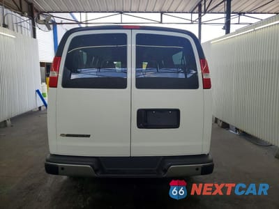 Zdjęcie 6 z 14 samochodu: 2025 CHEVROLET EXPRESS G3500 LT VIN:1GAZGPFP0S1259514 - miniatura