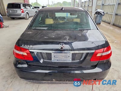Zdjęcie 6 z 12 samochodu: 2010 MERCEDES-BENZ E 550 VIN:WDDHF7CB6AA018057 - miniatura