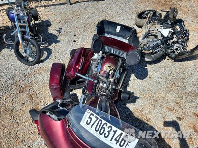 Piąte zdjęcie samochodu w środku: 2016 HARLEY-DAVIDSON FLHTKL ULTRA LIMITED LOW VIN:1HD1KKL10GB660213 - miniatura