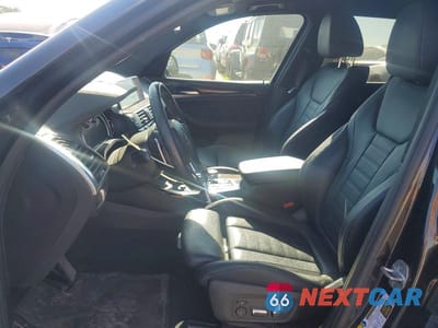 Zdjęcie 7 z 13 samochodu: 2018 BMW X3 XDRIVE30I VIN:5UXTR9C53JLC82392 - miniatura