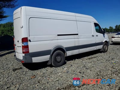 Trzecie zdjęcie samochodu z tyłu: 2016 MERCEDES-BENZ SPRINTER 2500 VIN:WD3PE8CD2GP177402 - miniatura