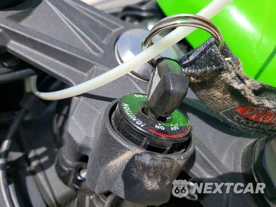 Zdjęcie 8 z 9 samochodu: 2025 KAWASAKI ZX636 K VIN:JKBZXJJ17SA023018 - miniatura