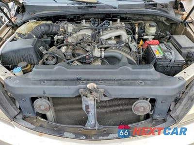 Zdjęcie 12 z 13 samochodu: 2004 KIA SORENTO LX VIN:KNDJD733945233438 - miniatura